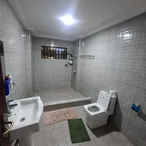 3bdrm Apartment in Lashibi Klagon Ndc, Sakumono for rent