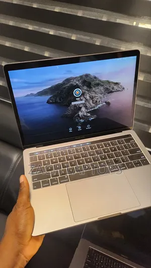 Laptop Apple MacBook 2018 8GB Intel Core I7 SSD 512GB