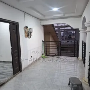 3bdrm Apartment in Lashibi Klagon, Sakumono for rent