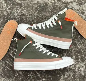 Converse Sneaker