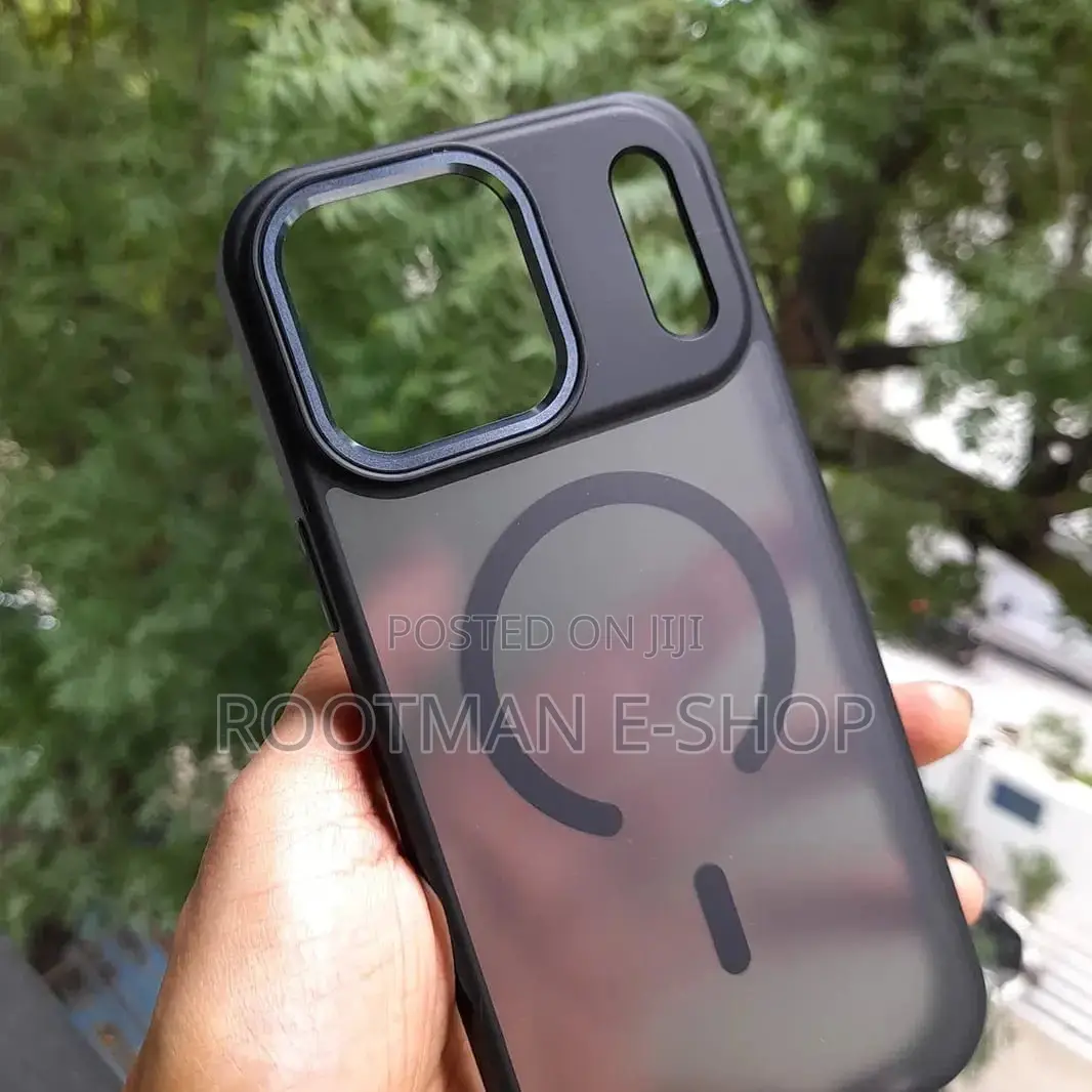 Clear Magnetic Phone Cases Designed for the iPhone 17 Pro Max