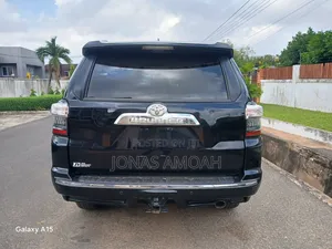 Toyota 4-Runner Limited 4WD 2024 Black