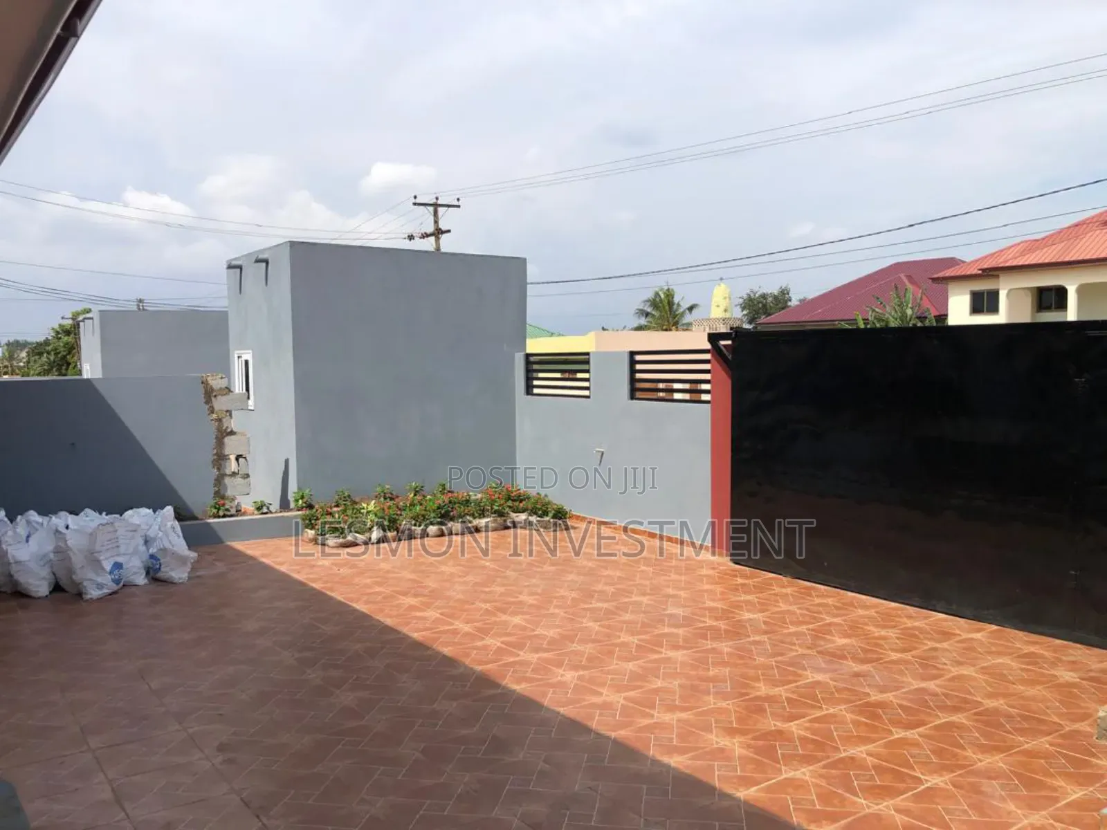 3bdrm Bungalow in Lesmon Investment, East Legon for sale