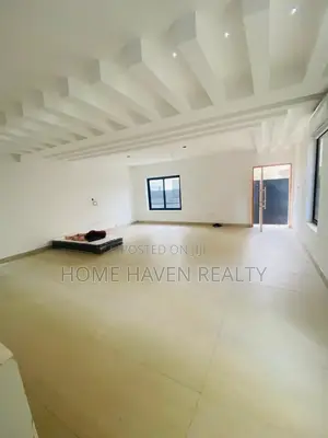 4bdrm House in Abelemkpe for sale