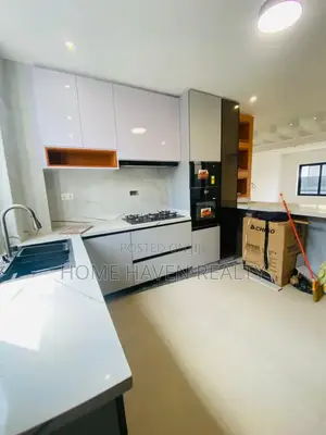 4bdrm House in Abelemkpe for sale