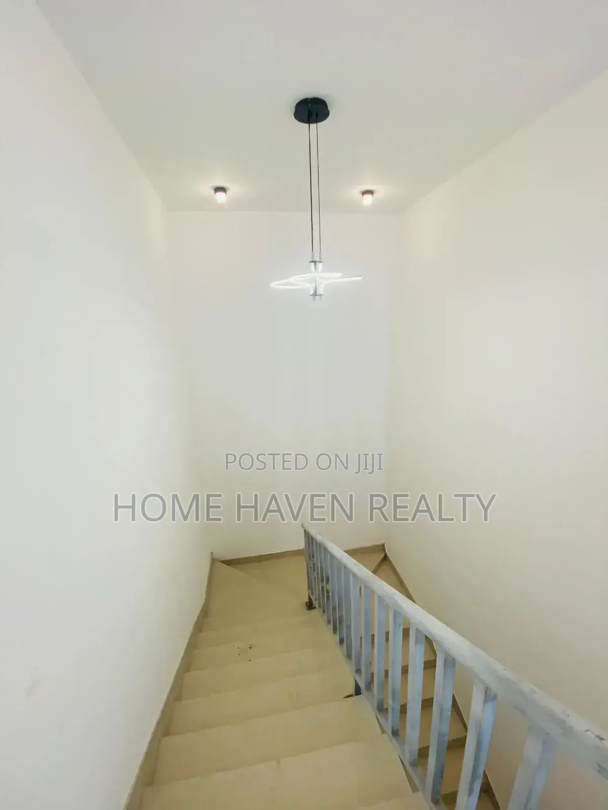 4bdrm House in Abelemkpe for sale