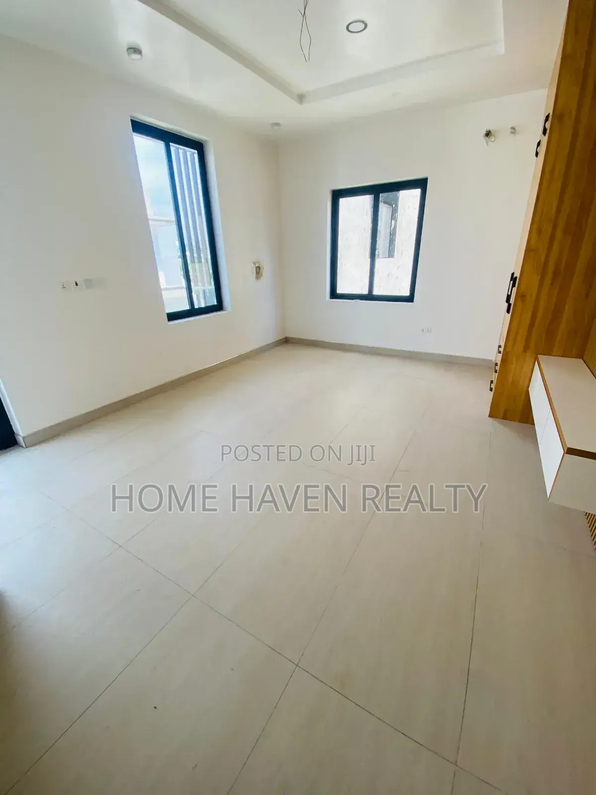 4bdrm House in Abelemkpe for sale