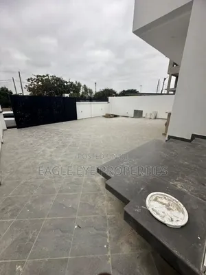 4bdrm House in Sakumono for sale