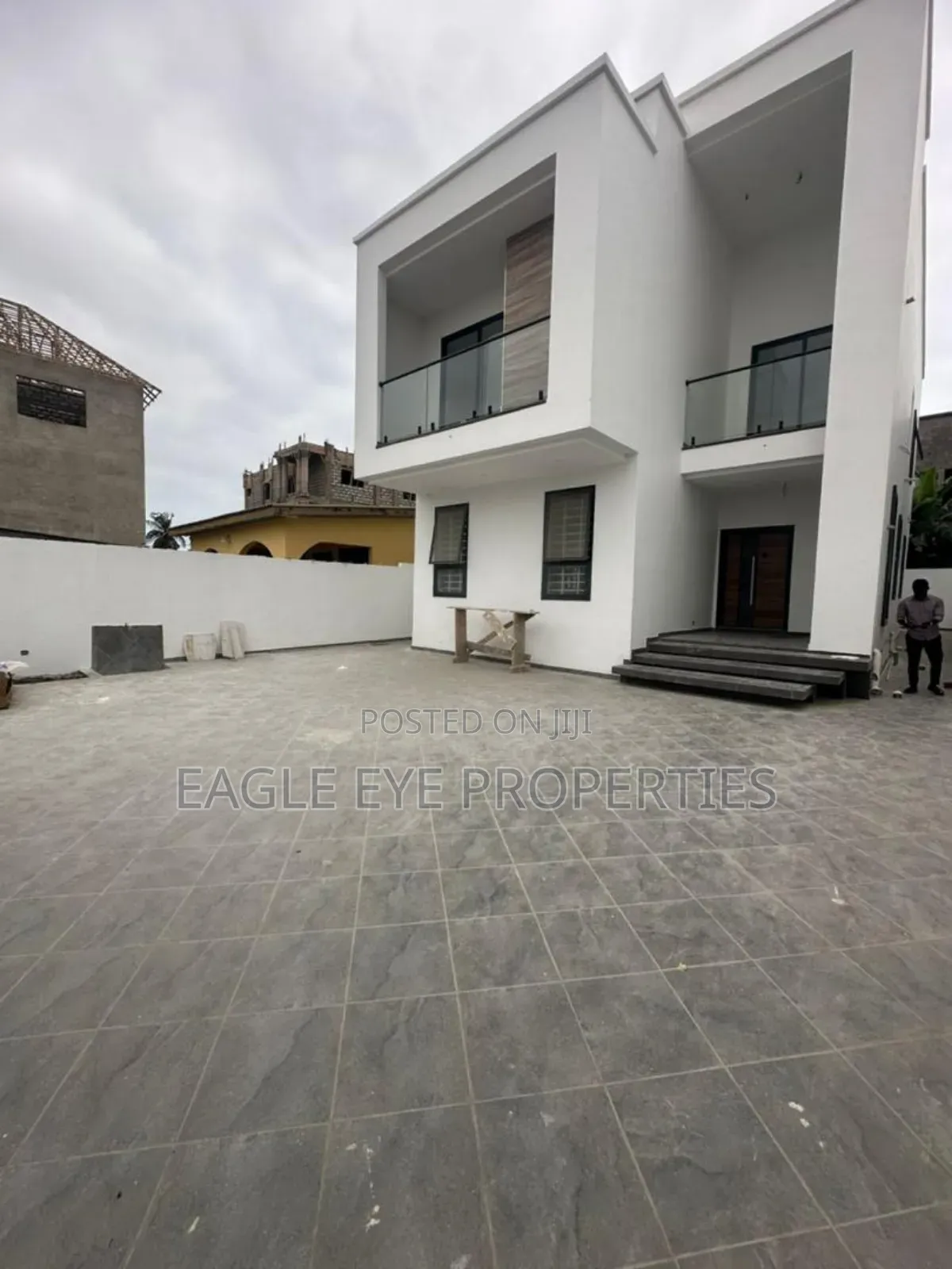 4bdrm House in Sakumono for sale