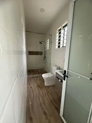 4bdrm House in Sakumono for sale