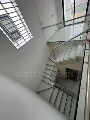 4bdrm House in Sakumono for sale