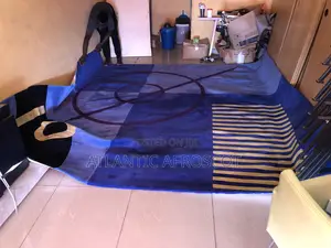 Concept Hand Tufting Rug. Size 3.10m X 3.25m. % New Zealand Wool