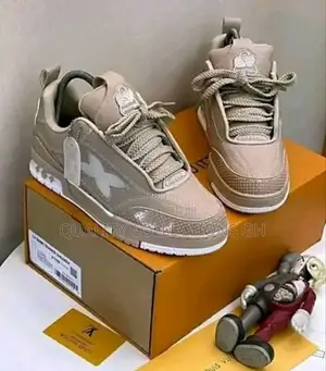 Louis Vuitton Sneaker