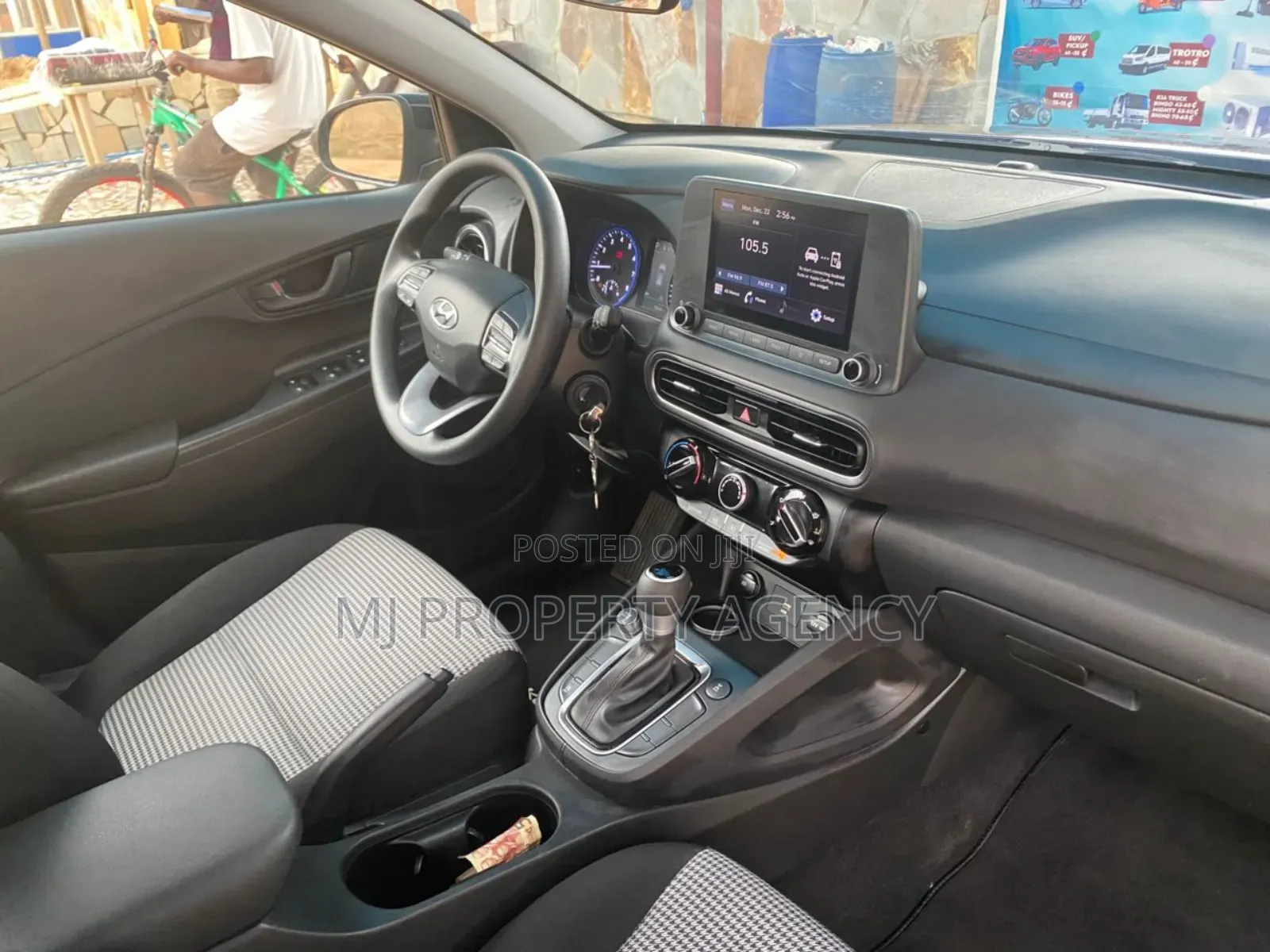 Hyundai Kona SE 2023 Black