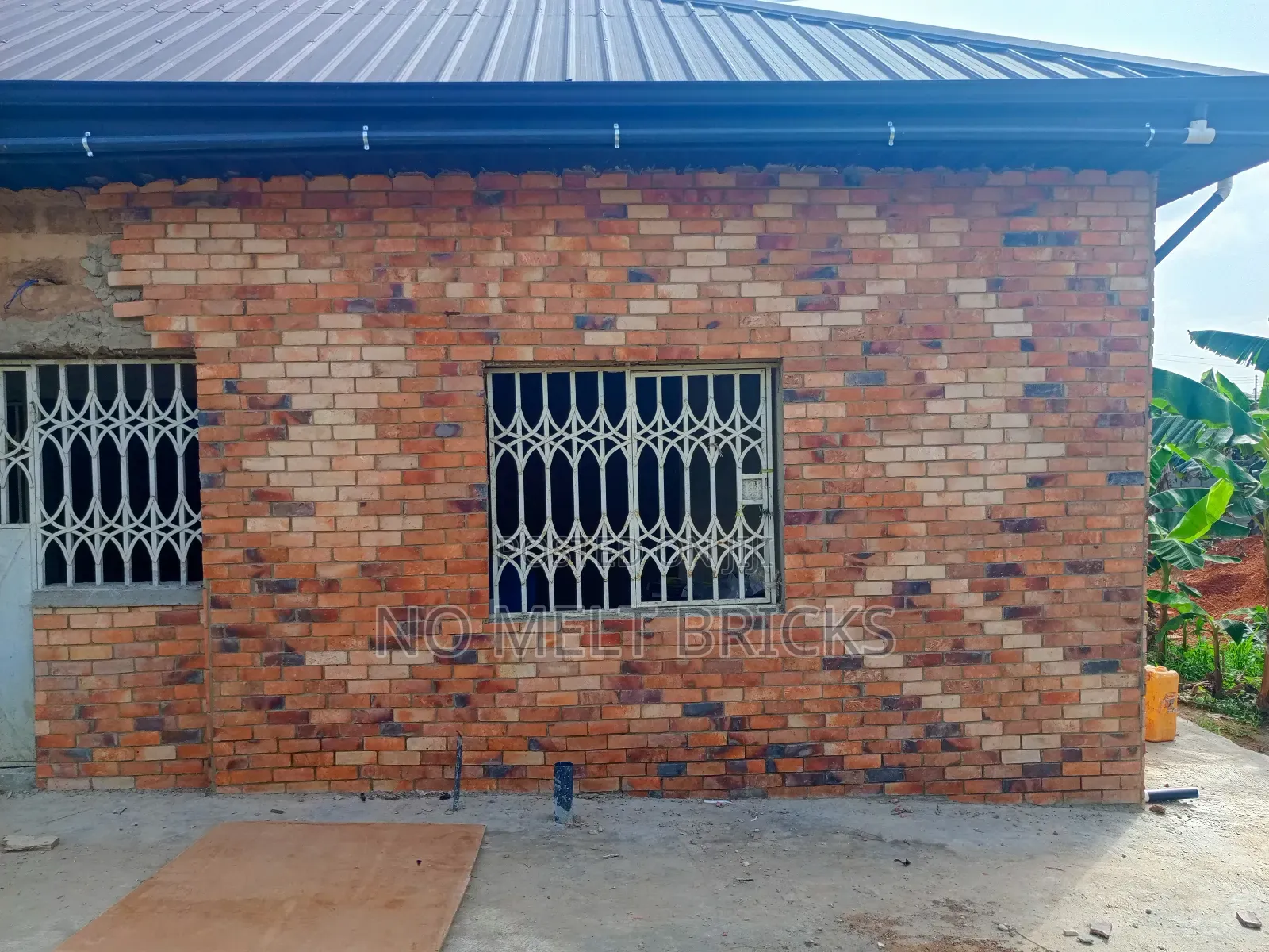 Local Bricks Tilse