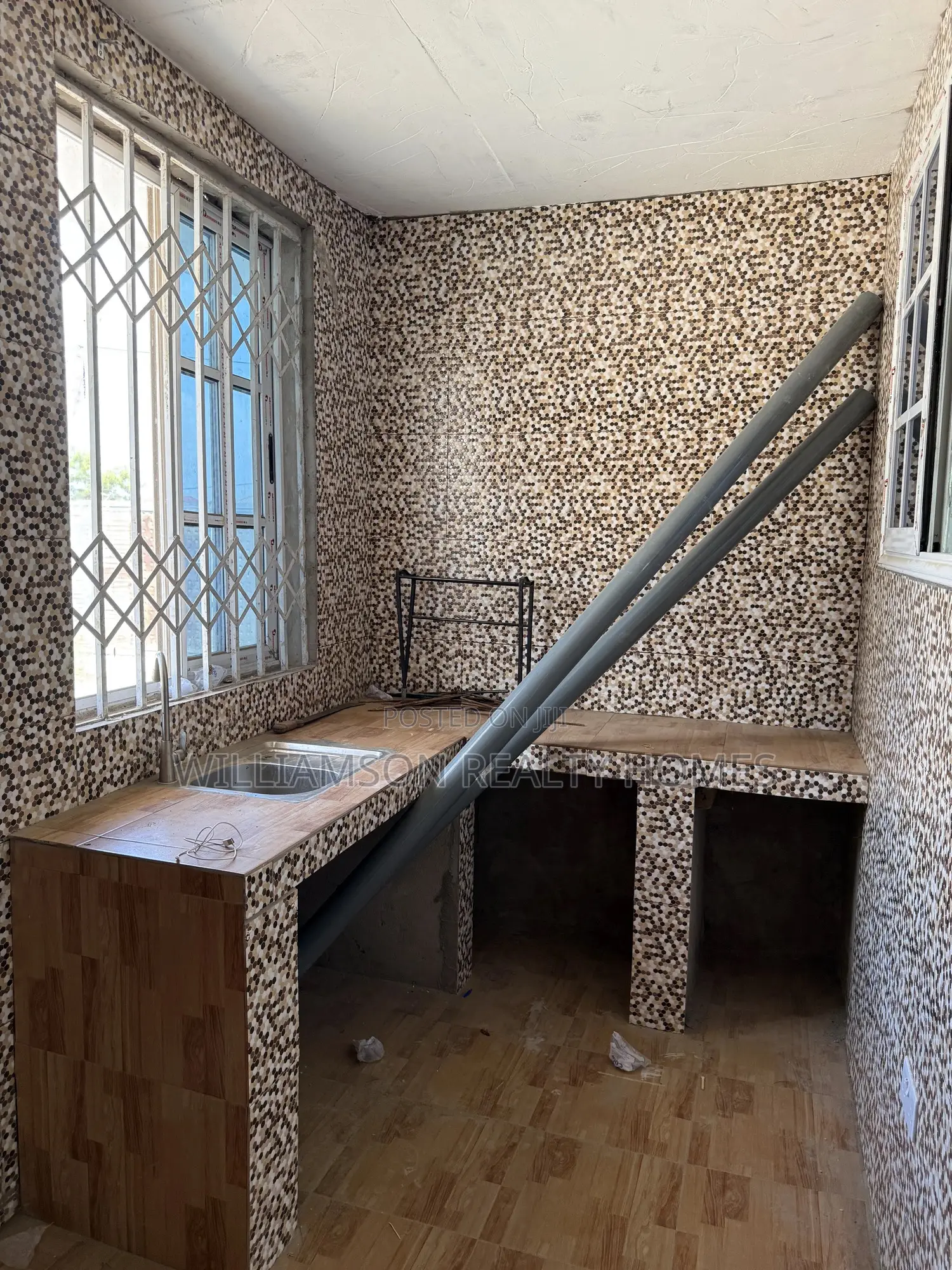 1bdrm Apartment in Hfc Estate Area, Spintex for rent