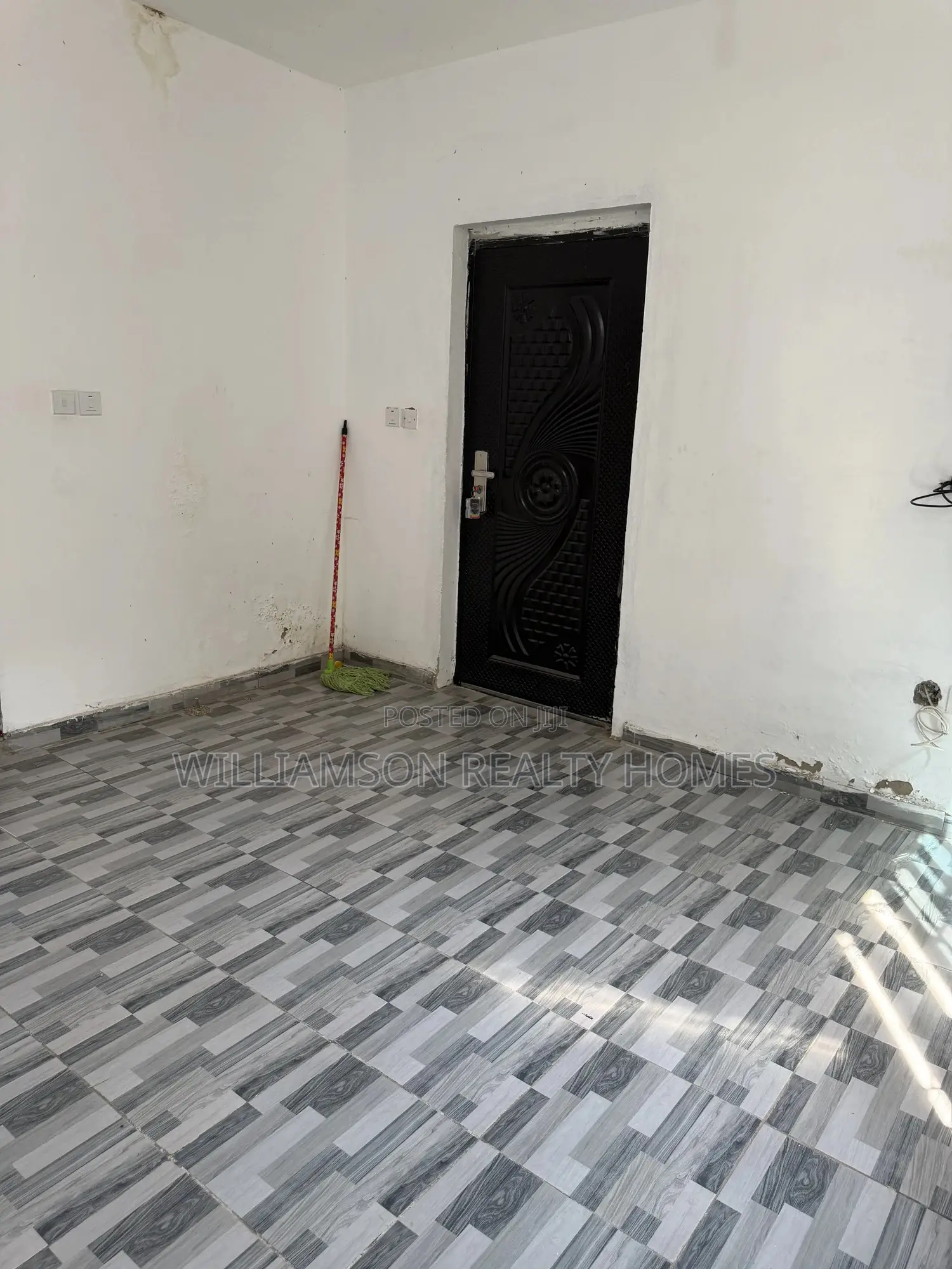 1bdrm Apartment in Hfc Estate Area, Spintex for rent