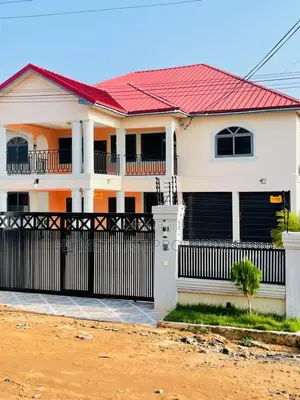6bdrm House in Hometrust Properties, Ablekuma for sale