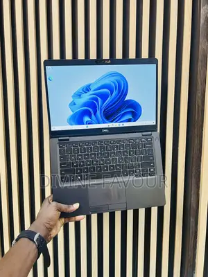 Laptop Dell Latitude 5300 8GB Intel Core I5 SSD 256GB