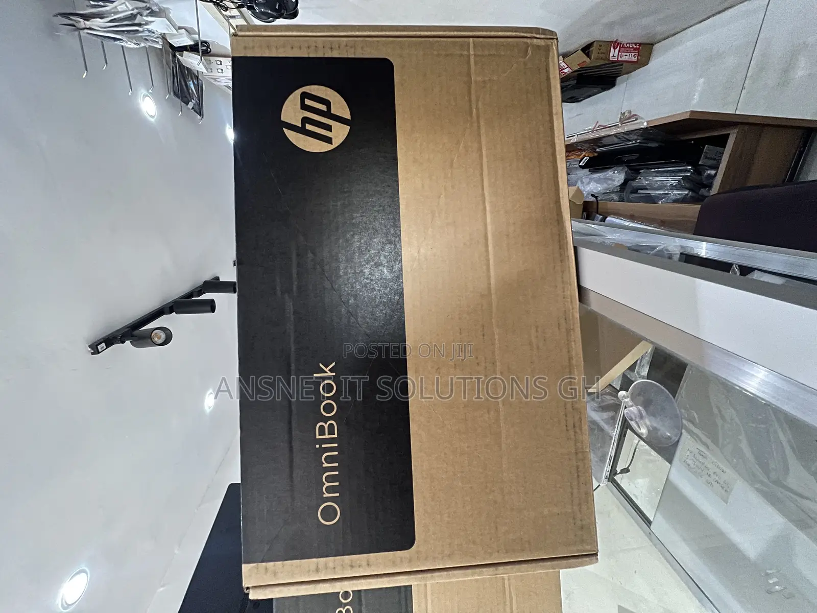 New Laptop HP OmniBook 5 Flip 16GB Intel Core 7 SSD 512GB