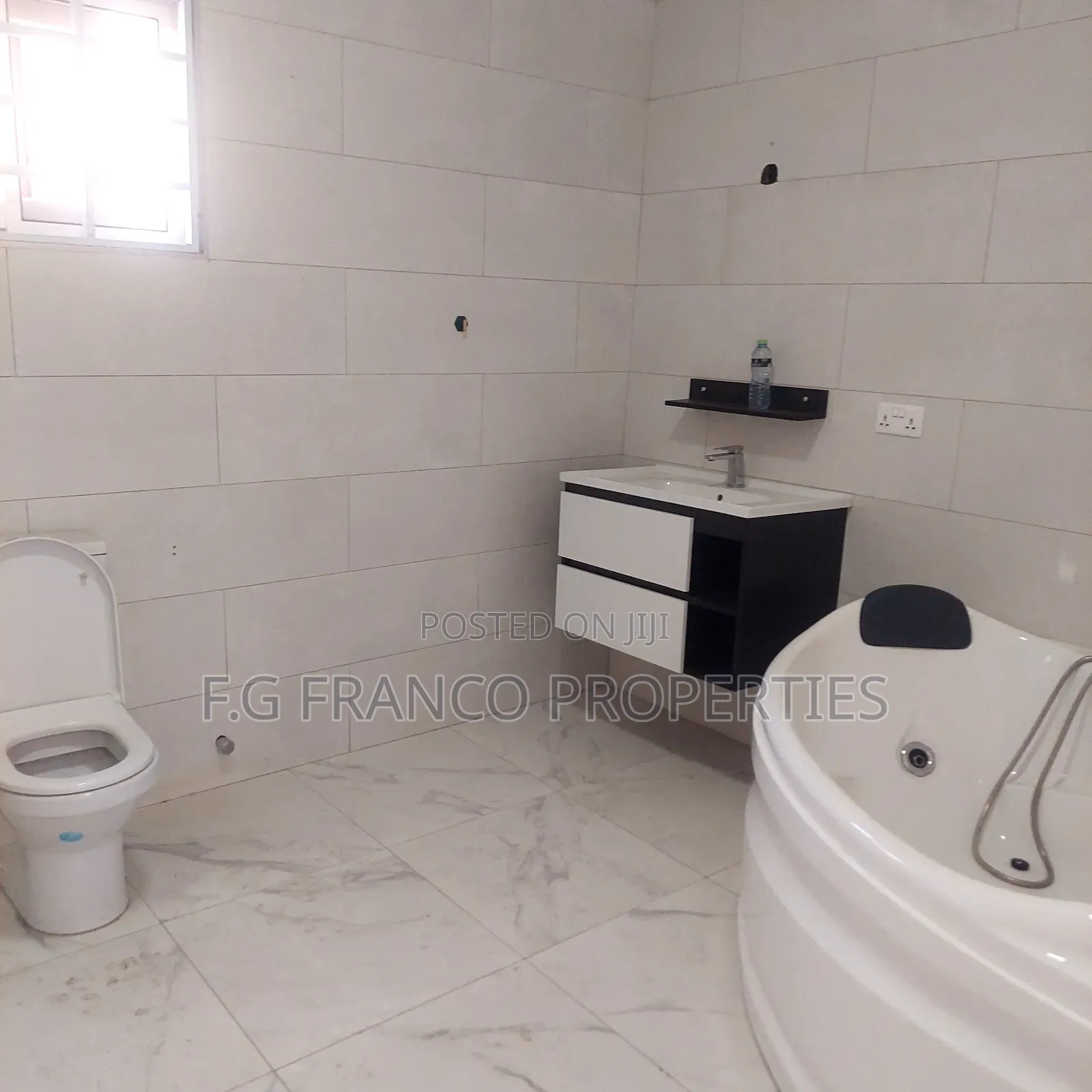 3bdrm House in Kg Franco Properties, Spintex for rent