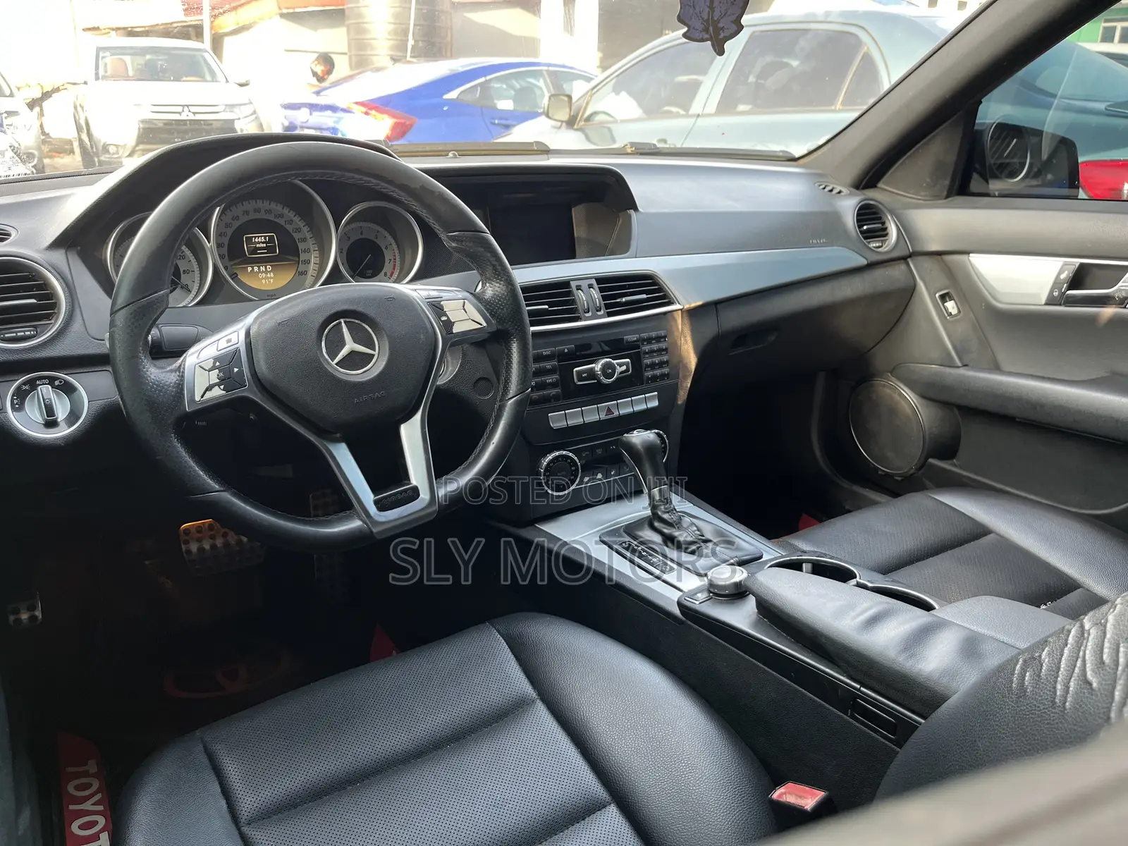 Mercedes-Benz C250 2014 Black