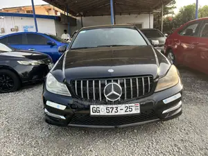 Mercedes-Benz C250 2014 Black