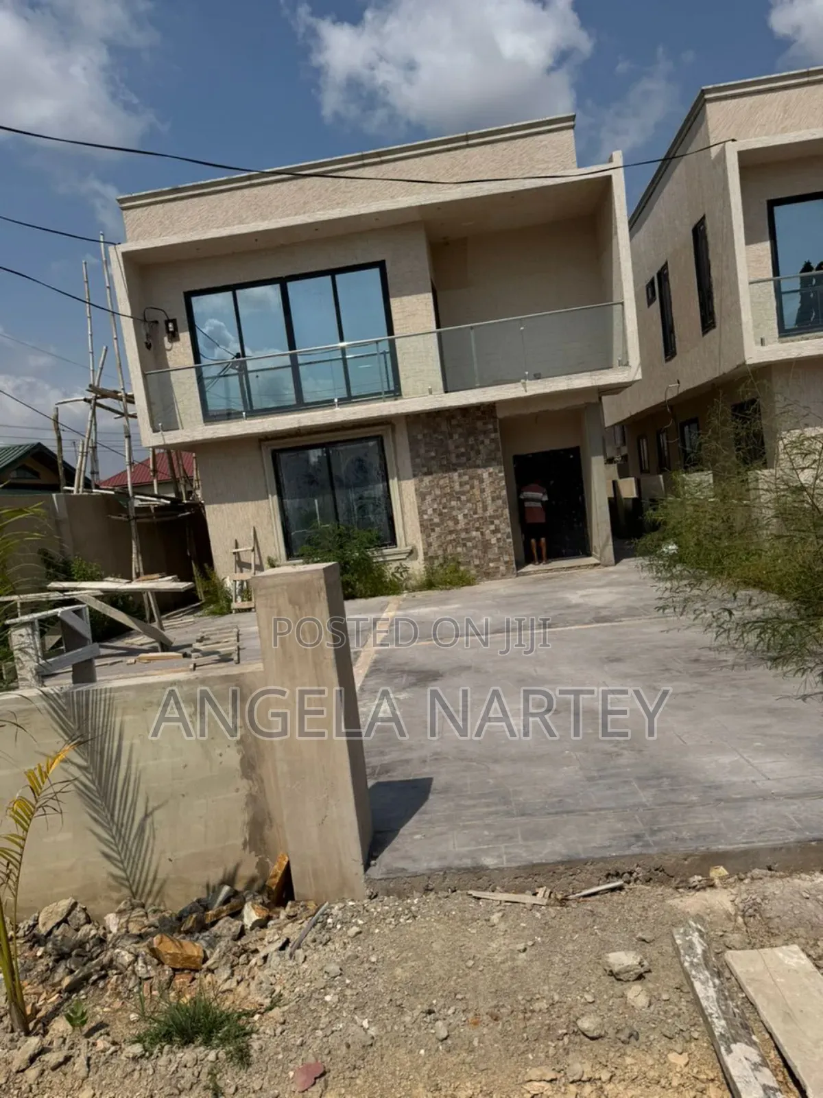 4bdrm House in Community 18 Spintex for sale