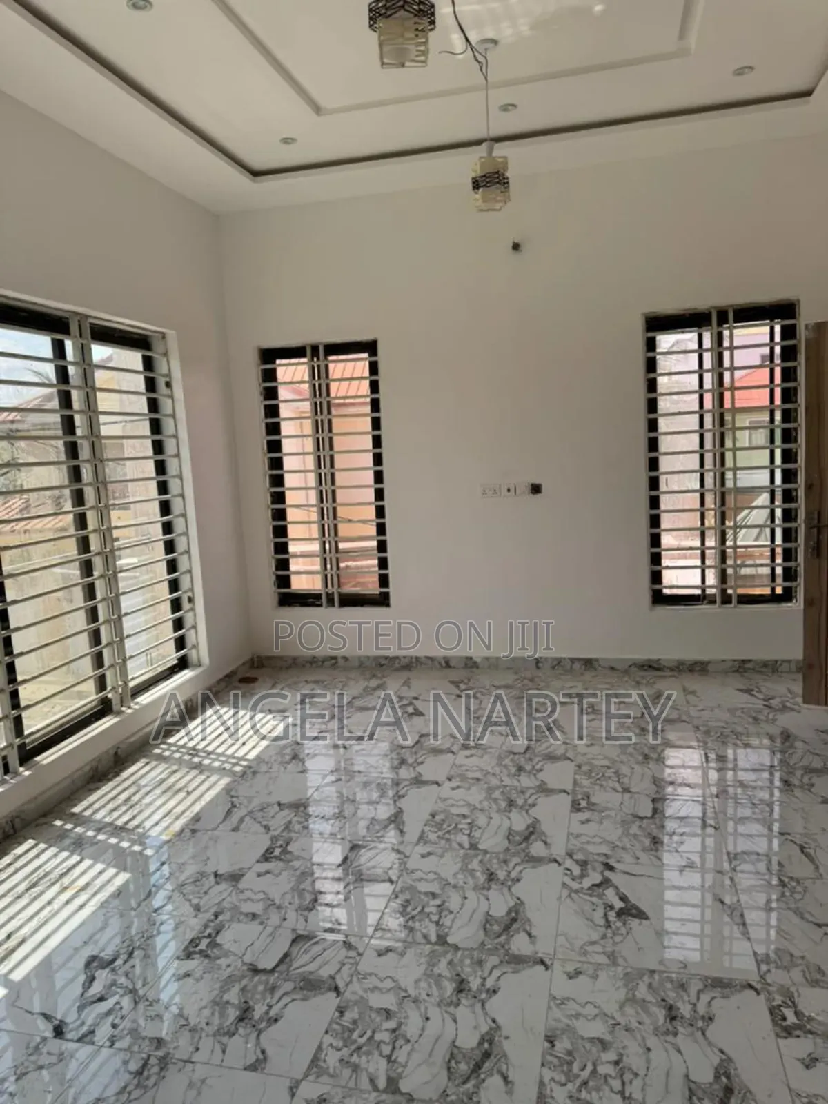 4bdrm House in Community 18 Spintex for sale