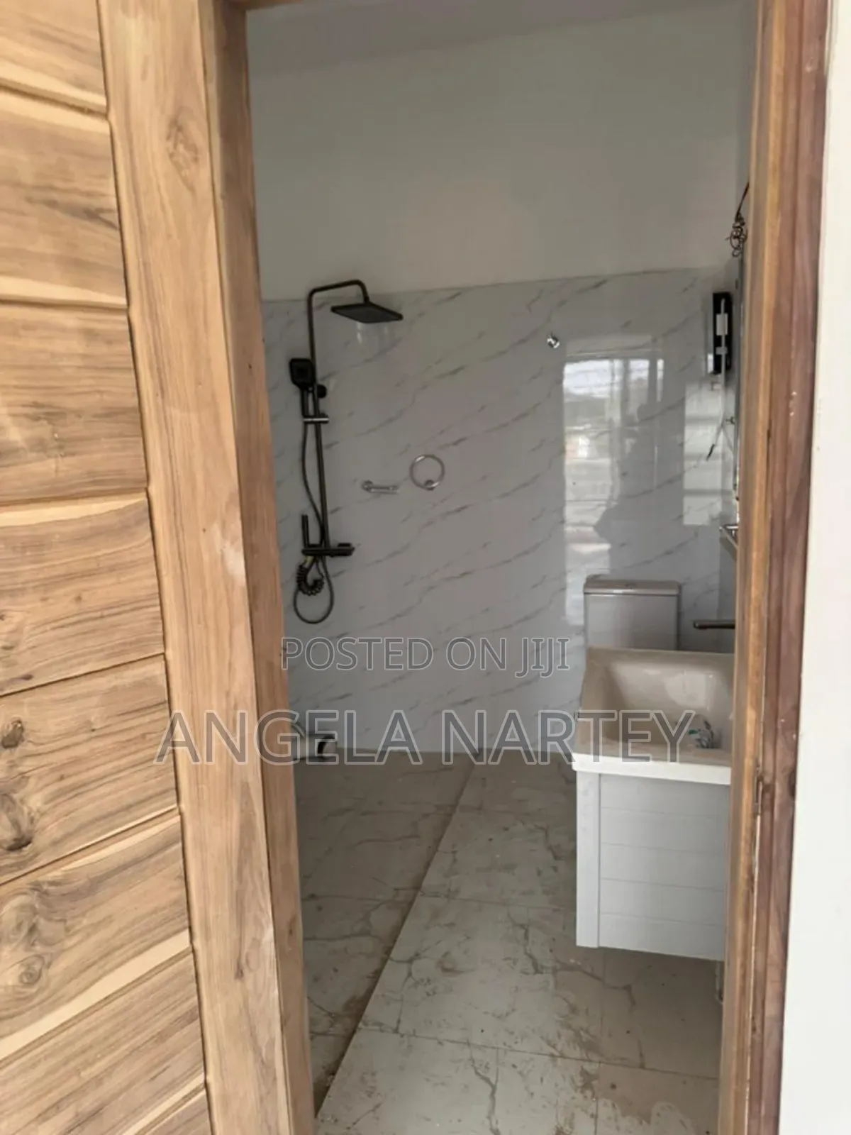 4bdrm House in Community 18 Spintex for sale