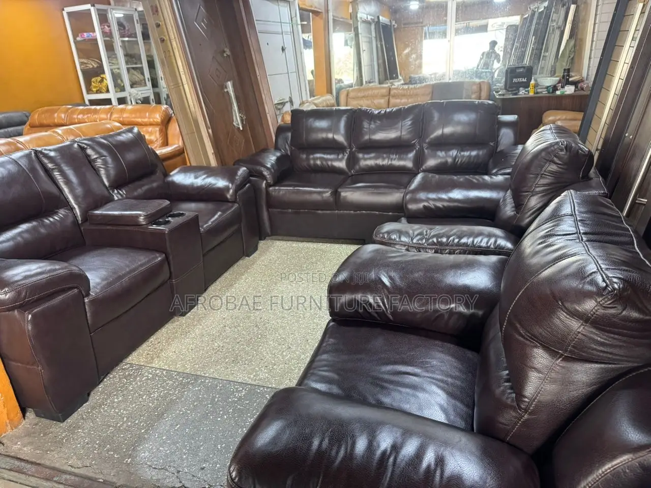Quality and Luxurious Sofa Sets