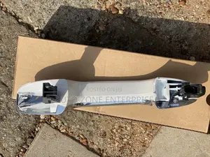 Mercedes Benz W205 C300 Door Handle Right
