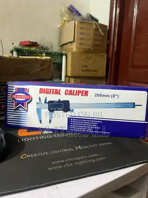 Digital Caliper 200mm (8)