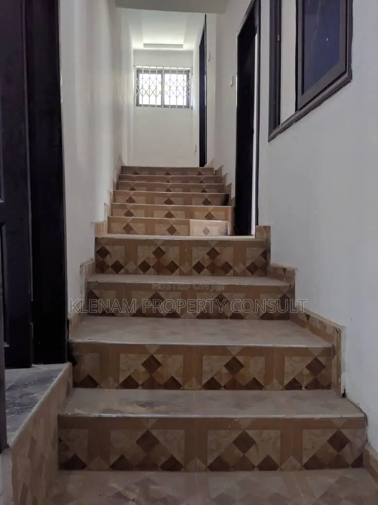 4bdrm Apartment in Agape for rent