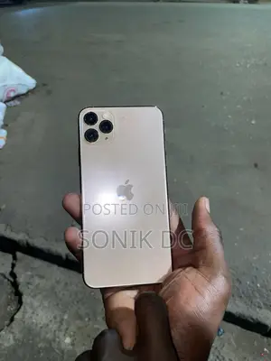 Apple iPhone 11 Pro Max 64 GB Gold
