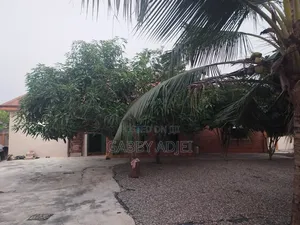 Furnished 6bdrm House in B - Estate, Ejisu-Juaben Municipal for sale