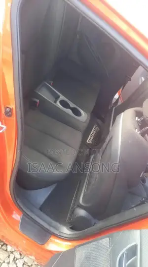 Hyundai Veloster 2017 Orange