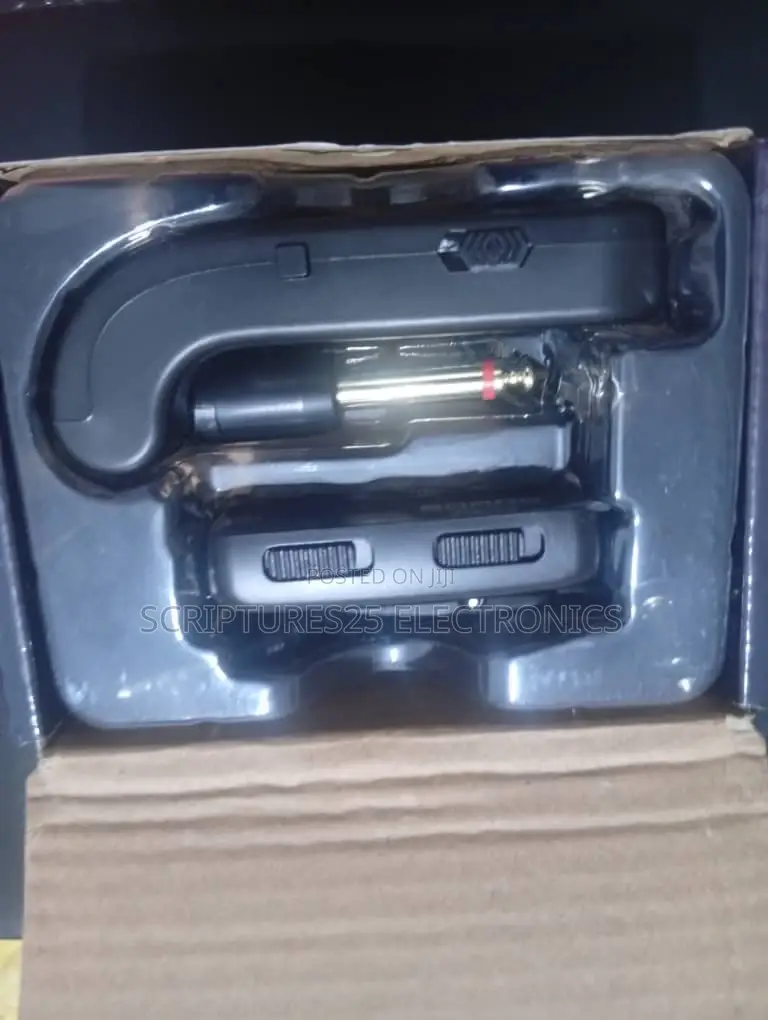 Wireless Inear Monitor. In Ear For Singers And All Instruments