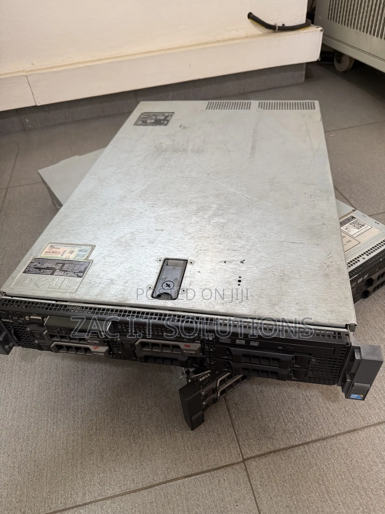 Server Dell PowerEdge R710 12GB Intel Xeon HDD 128GB