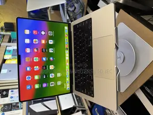 Apple MacBook Pro 2023 M2 Pro 14-Inch 16GB Apple M2 SSHD (Hybrid) 512GB