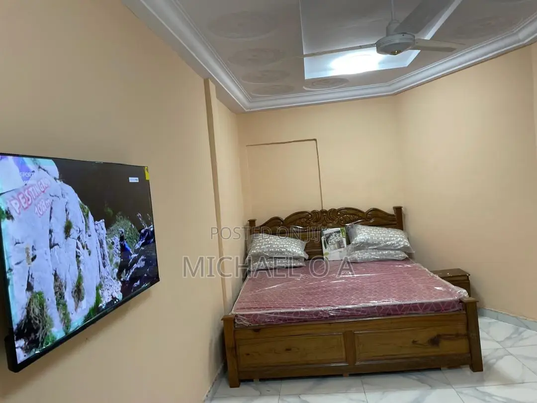 Ensuite Room With Aircon, TV Fridge at Kwadaso North, Kumasi