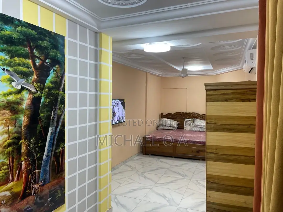 Ensuite Room With Aircon, TV Fridge at Kwadaso North, Kumasi