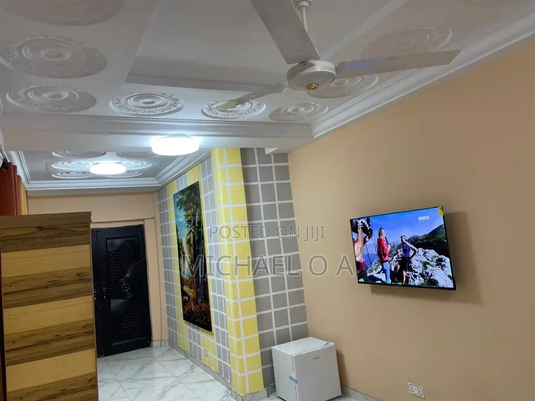Ensuite Room With Aircon, TV Fridge at Kwadaso North, Kumasi