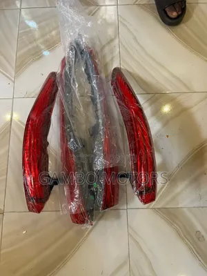 Toyota Venza 2022 Tailight And Bootlight Pair