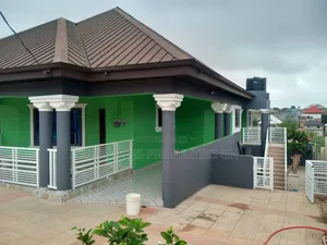 10bdrm Block of Flats in Millions Properties, Kumasi Metropolitan