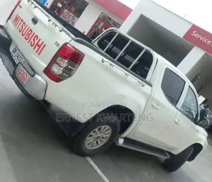 Mitsubishi L200 2021 White