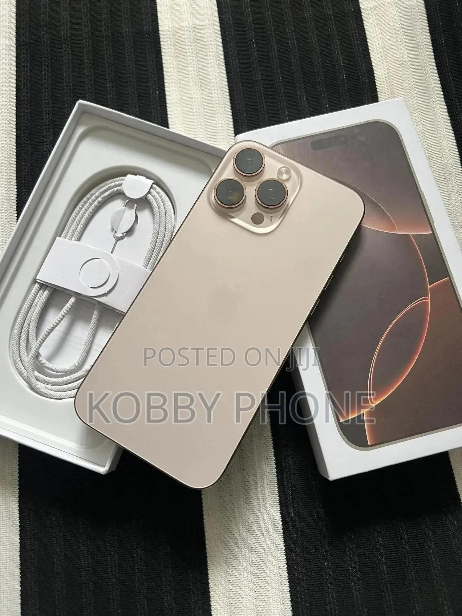 Apple iPhone 16 Pro Max 256 GB Gold
