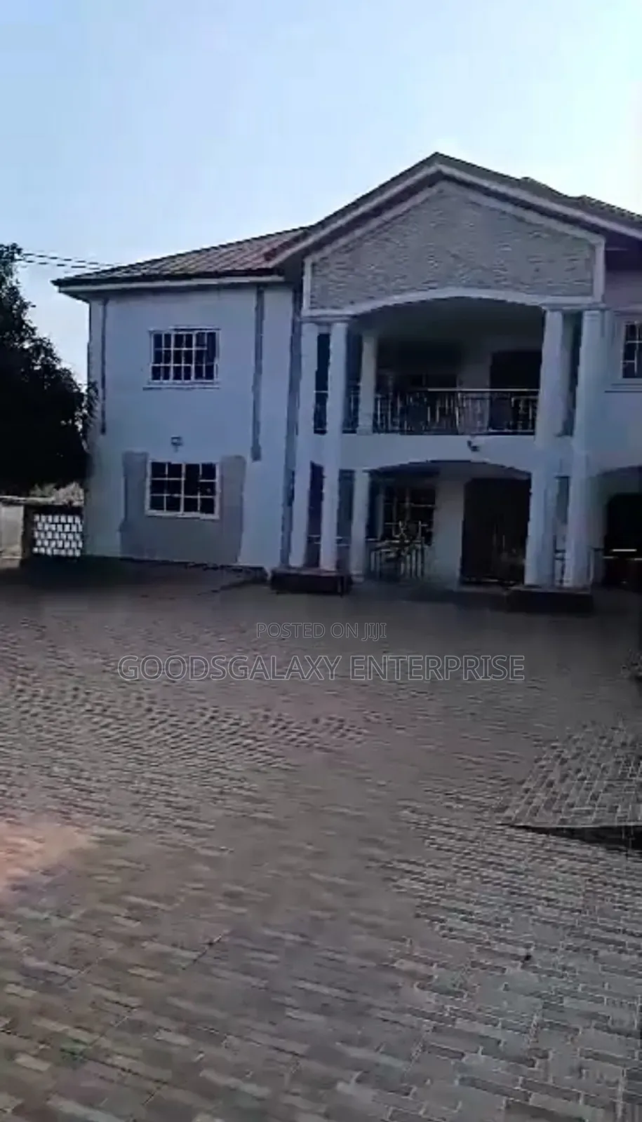 16 Bedroom Private Hospital / Can Be Converted Into School for Sale