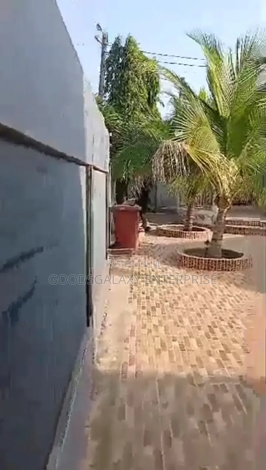 16 Bedroom Private Hospital / Can Be Converted Into School for Sale