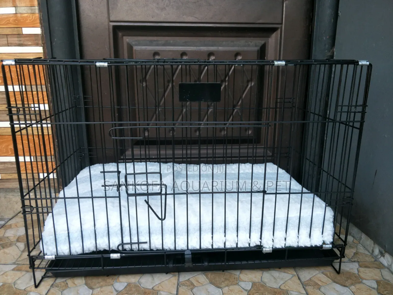 Strong Foldable Metallic Dog Cage 30 Inches 77x55x45